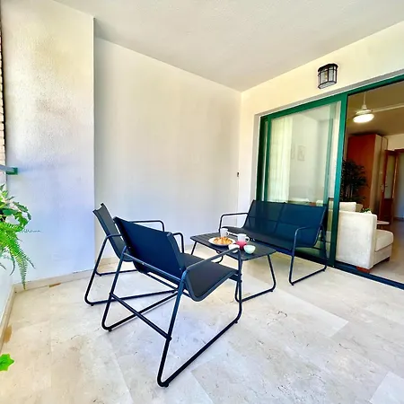 Paradise By Gloove Apartment
